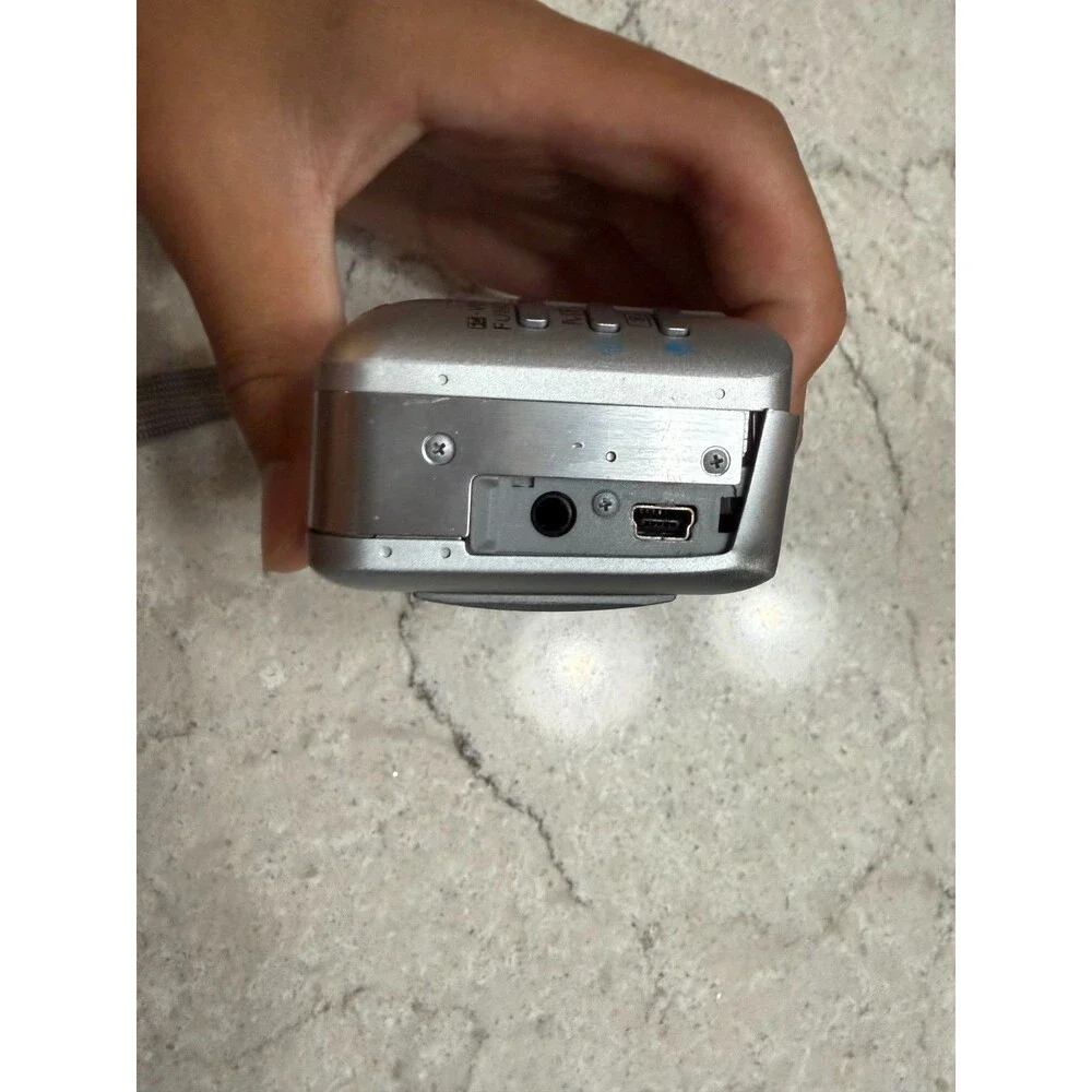 Canon PowerShot S45 Digital Camera Untested dead battery.....  ....(C5B3)